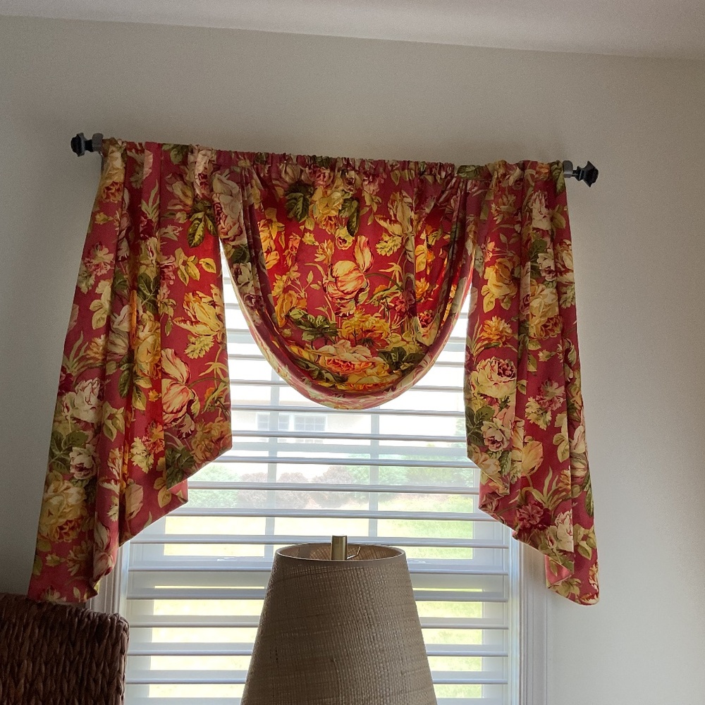 Custom WINDOW TREATMENTS